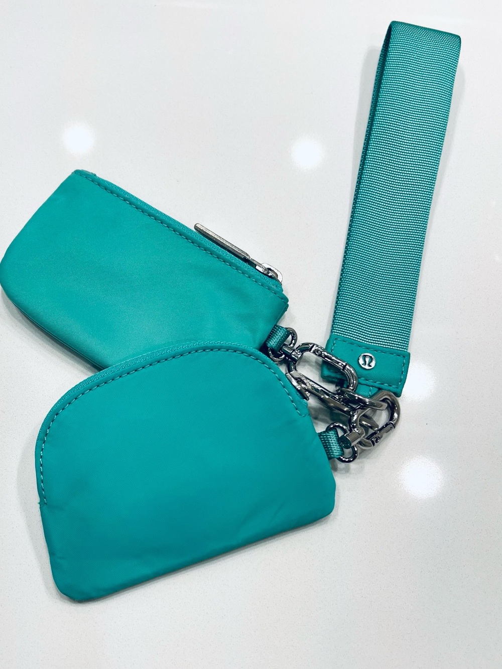 Lululemon Dual Pouch Wristlet EUC - Picture 8 of 11